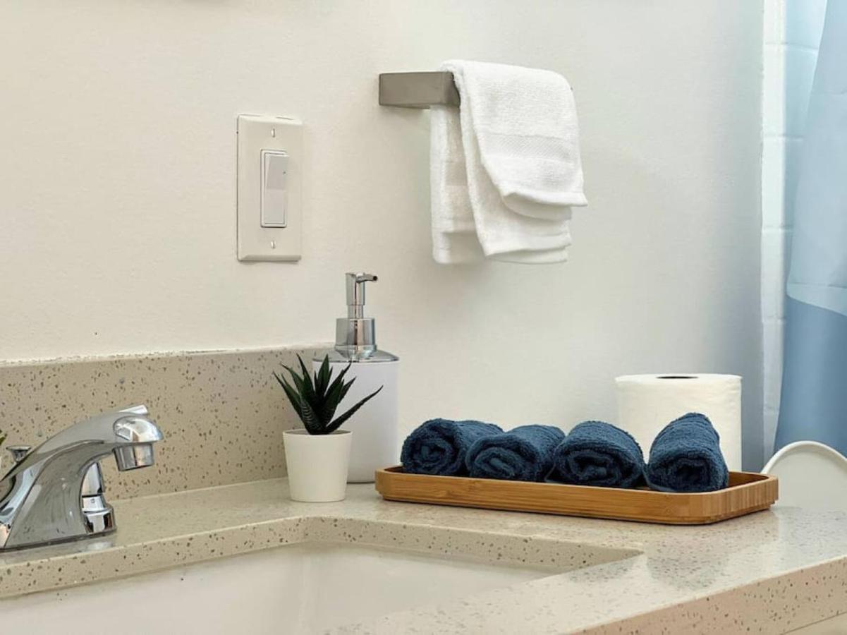 Hébergement de vacances Trendy 2br Near Hollywood Hotspots - Br9 *